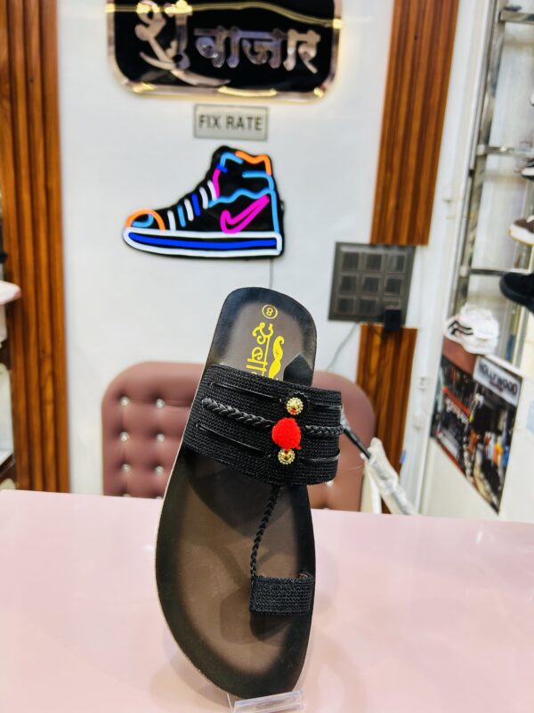 Rubab Chappals